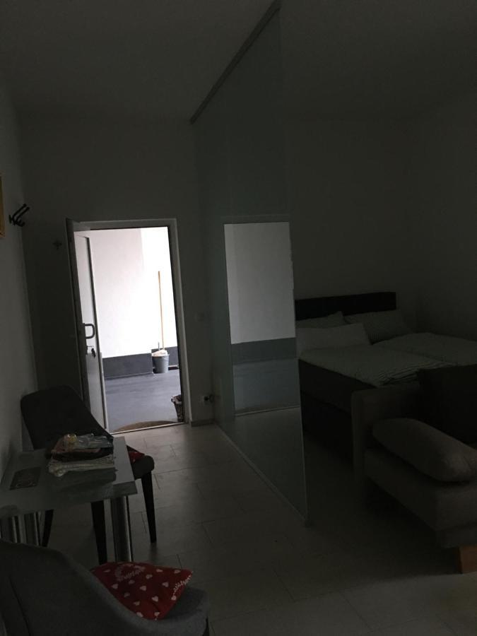 Ferienwohnung Kleine Auszeit 바트노이에나르아르바일러 외부 사진